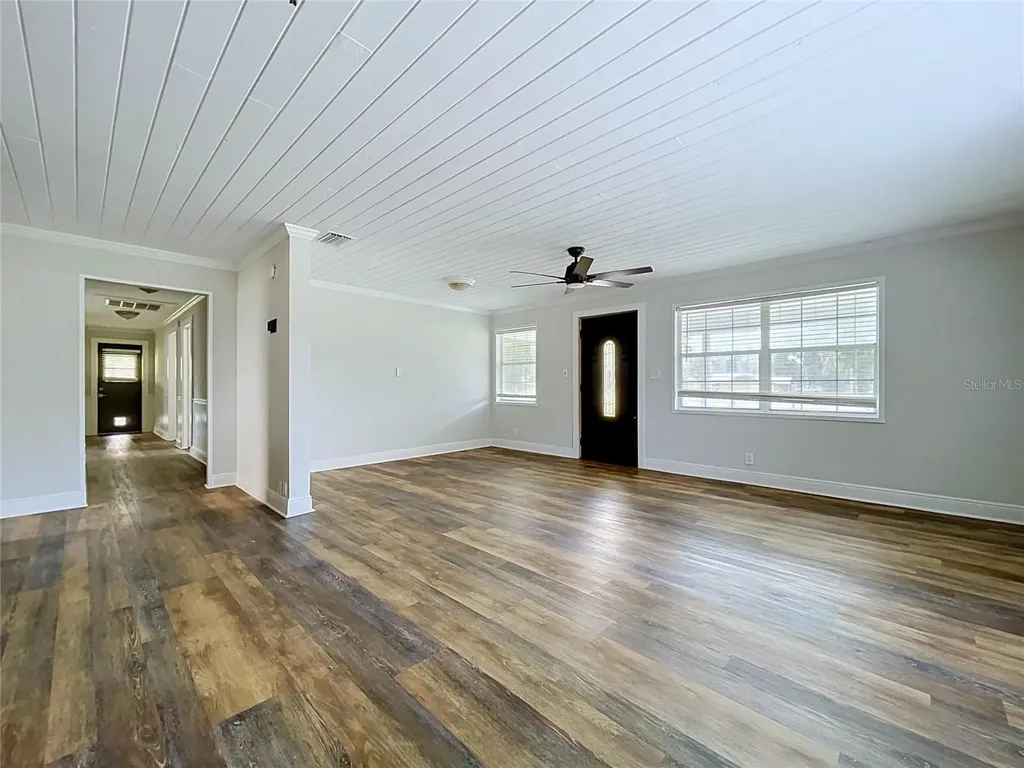 10820 S County Road 39 S Lithia FL 33547