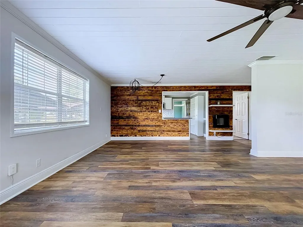 10820 S County Road 39 S Lithia FL 33547