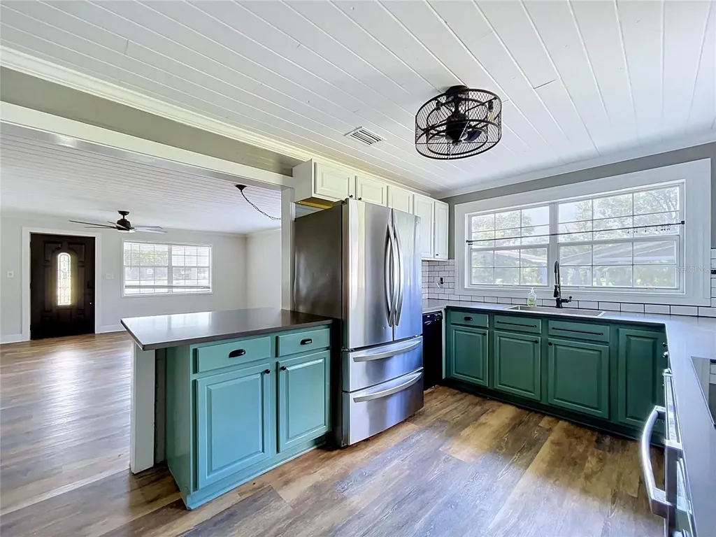 10820 S County Road 39 S Lithia FL 33547