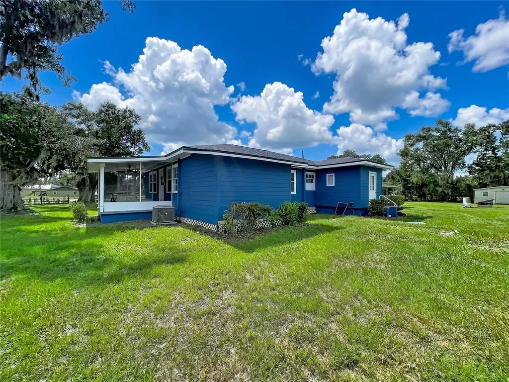 10820 S County Road 39 S Lithia FL 33547