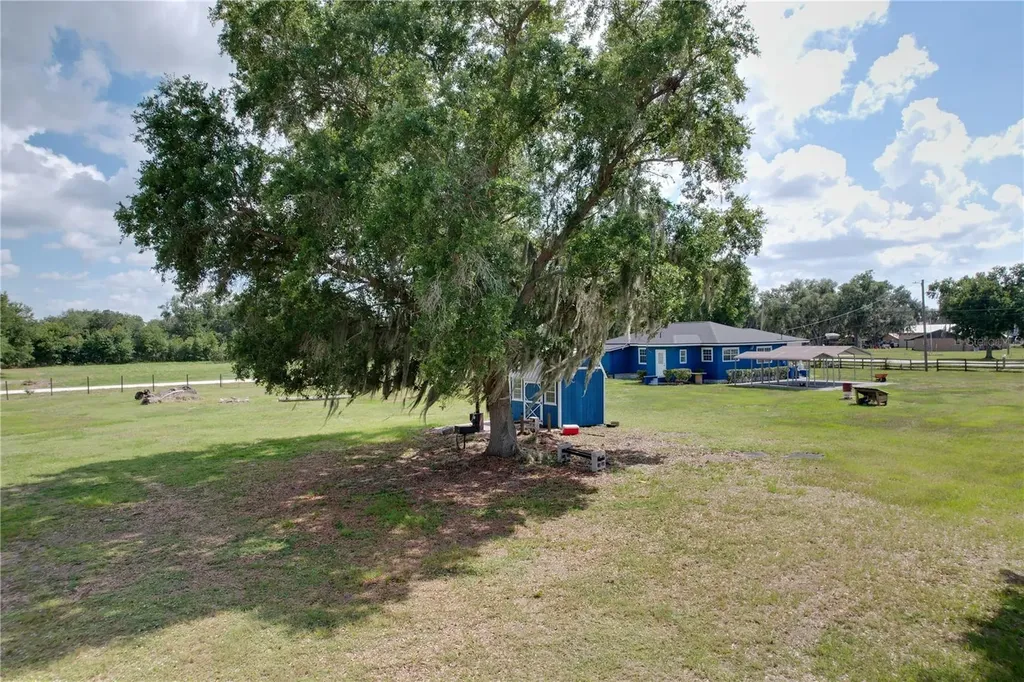 10820 S County Road 39 S Lithia FL 33547