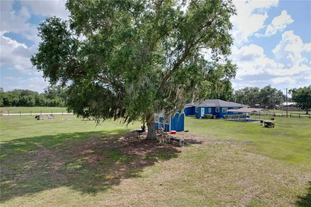 10820 S County Road 39 S Lithia FL 33547