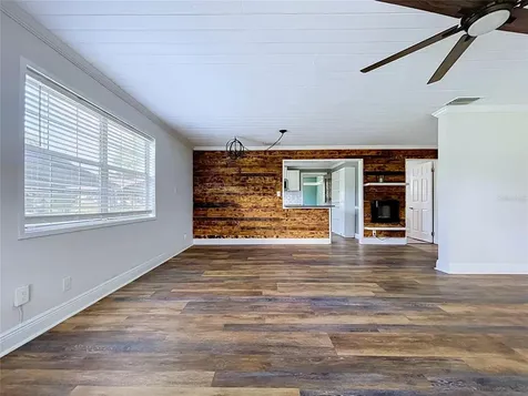 10820 S County Road 39 S Lithia FL 33547