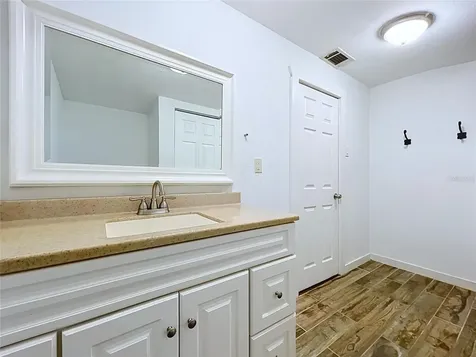 10820 S County Road 39 S Lithia FL 33547