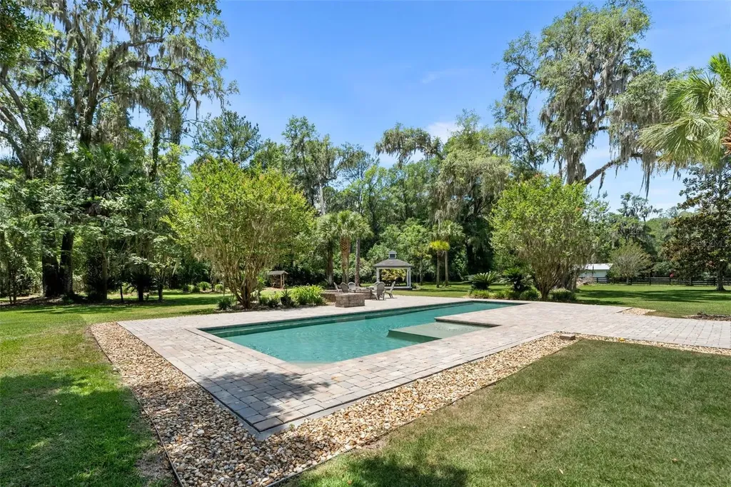 12003 NW 112th Avenue Alachua FL 32615
