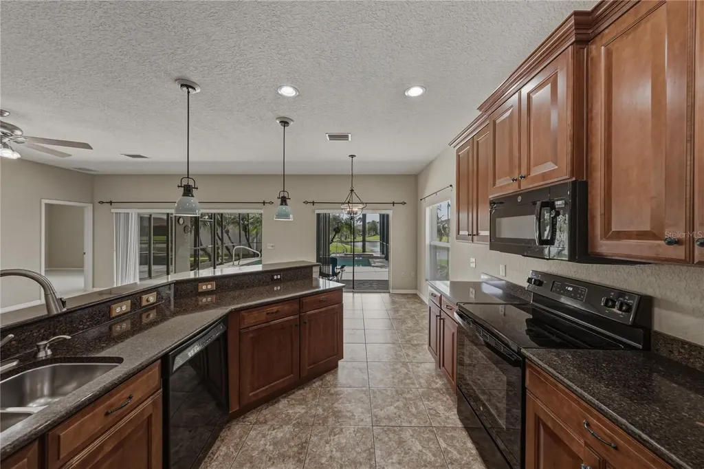 4017 Dunmore Drive Lake Wales FL 33859