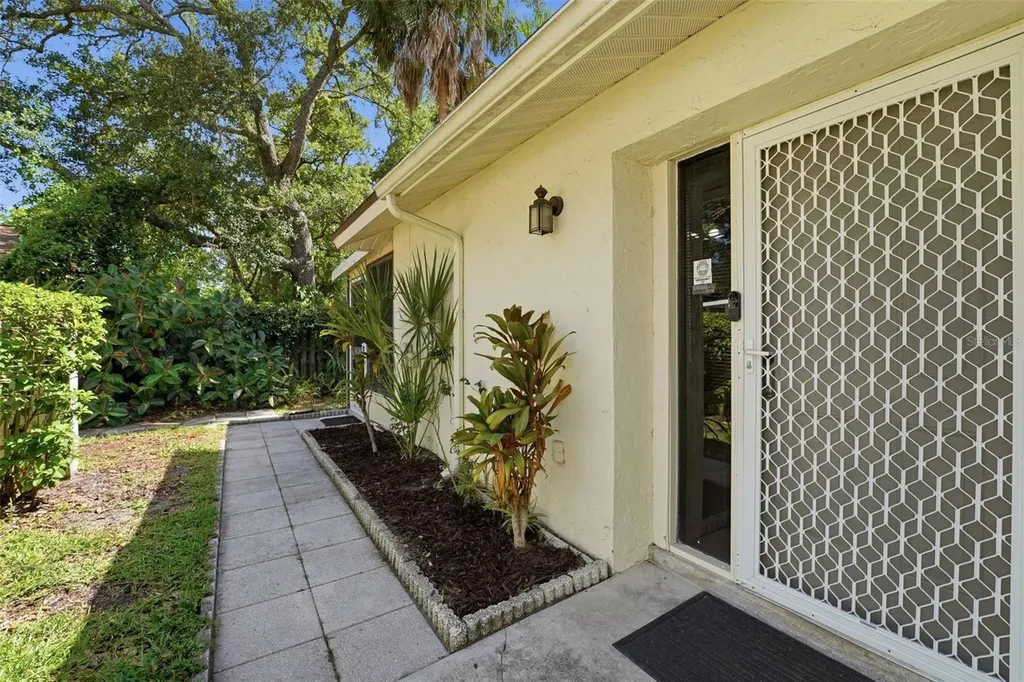 5324 Royal Palm Avenue Sarasota FL 34234