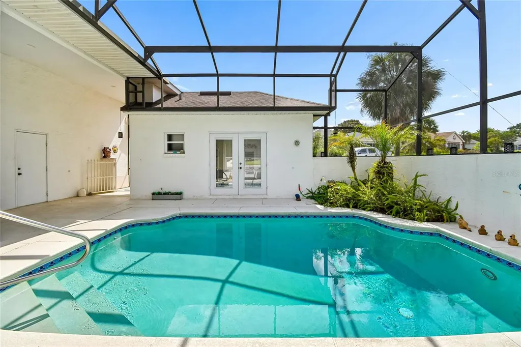 5636 Freeport Drive Tavares FL 32778