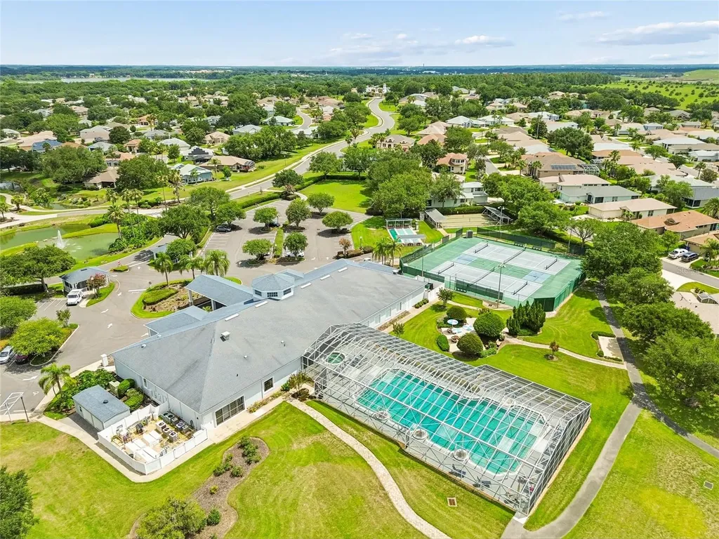 5636 Freeport Drive Tavares FL 32778
