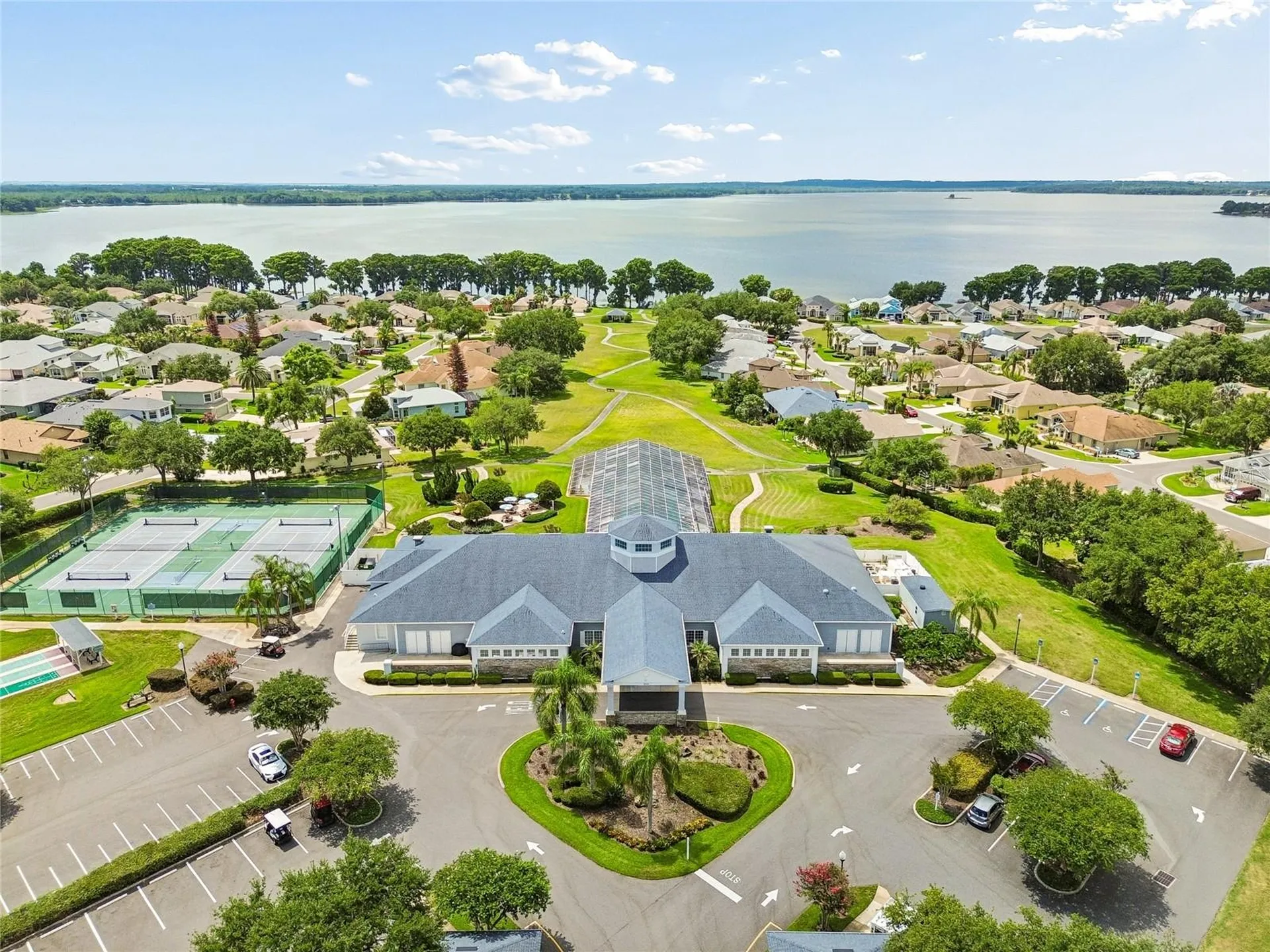 5636 Freeport Drive Tavares FL 32778