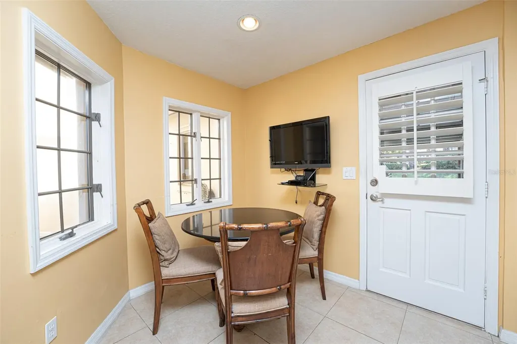 2928 Sea Oats Circle Daytona Beach Shores FL 32118
