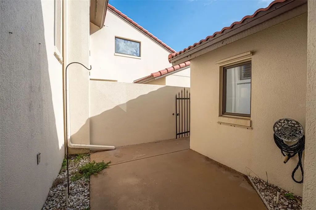 2928 Sea Oats Circle Daytona Beach Shores FL 32118