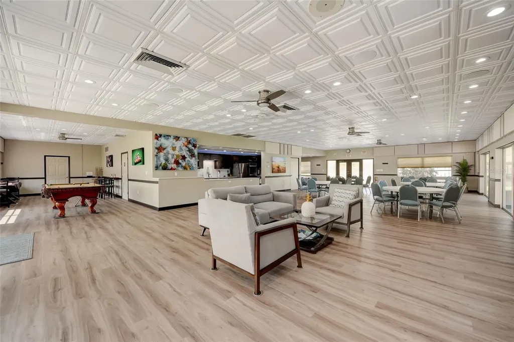 573 Boca Ciega Point Boulevard N St Petersburg FL 33708
