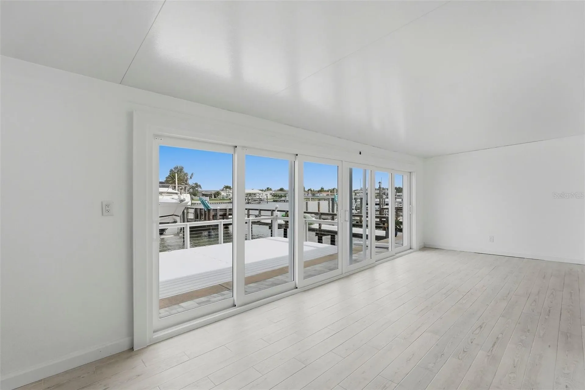 573 Boca Ciega Point Boulevard N St Petersburg FL 33708