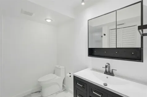 573 Boca Ciega Point Boulevard N St Petersburg FL 33708
