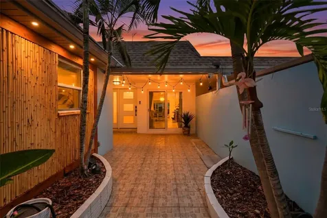 573 Boca Ciega Point Boulevard N St Petersburg FL 33708