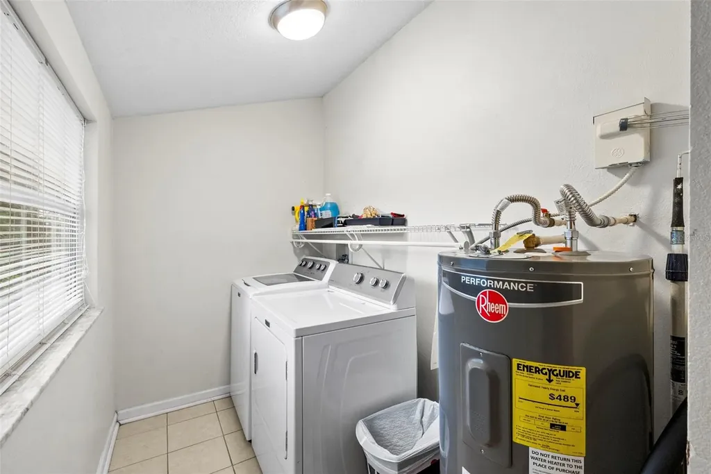 2016 E Powhatan Avenue Tampa FL 33610
