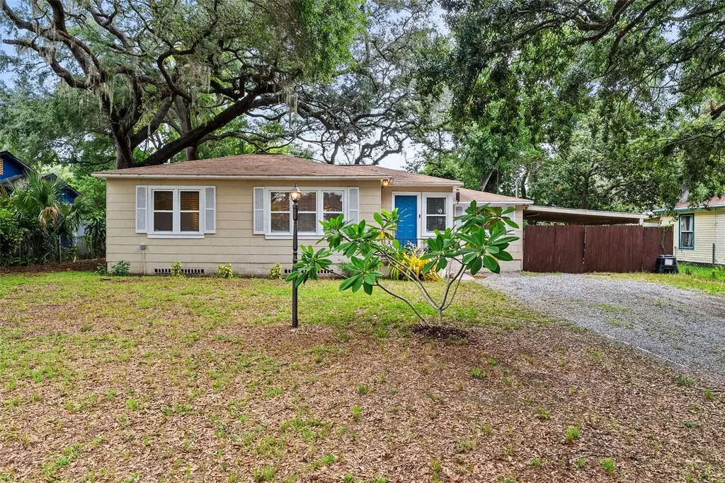 2016 E Powhatan Avenue Tampa FL 33610