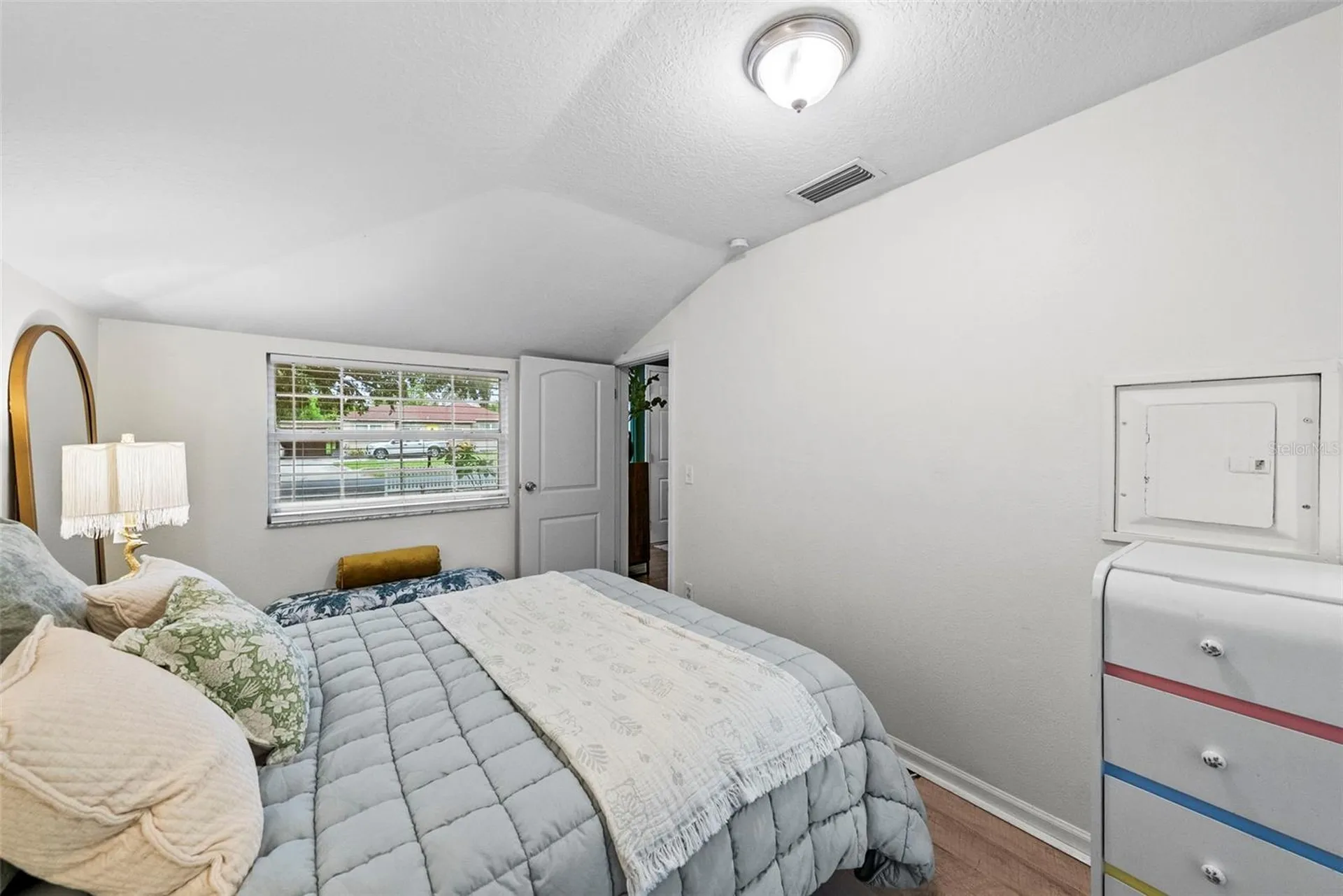 2016 E Powhatan Avenue Tampa FL 33610
