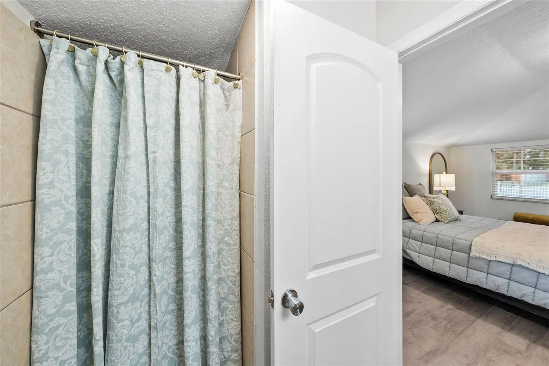 2016 E Powhatan Avenue Tampa FL 33610