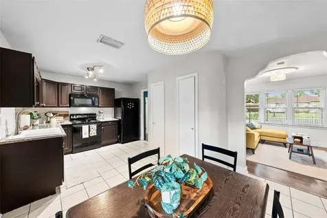 2016 E Powhatan Avenue Tampa FL 33610