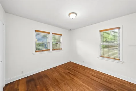 2016 E Powhatan Avenue Tampa FL 33610