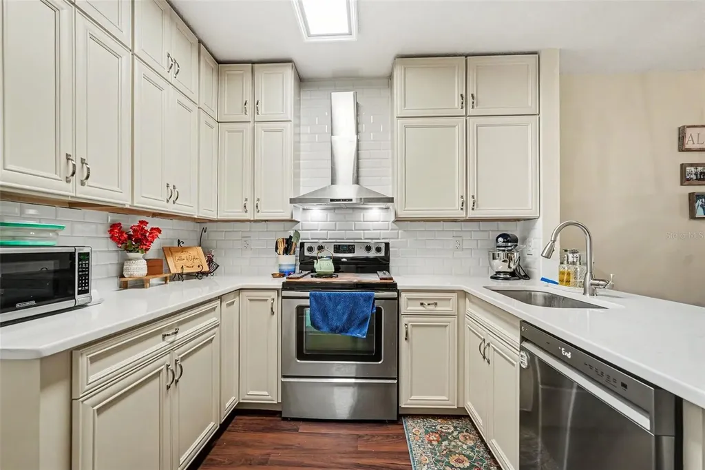 30153 Barnaby Lane Wesley Chapel FL 33543