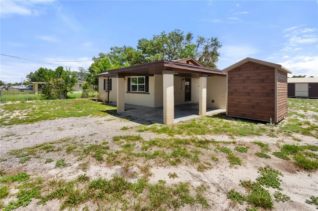404 Armour Avenue Auburndale FL 33823