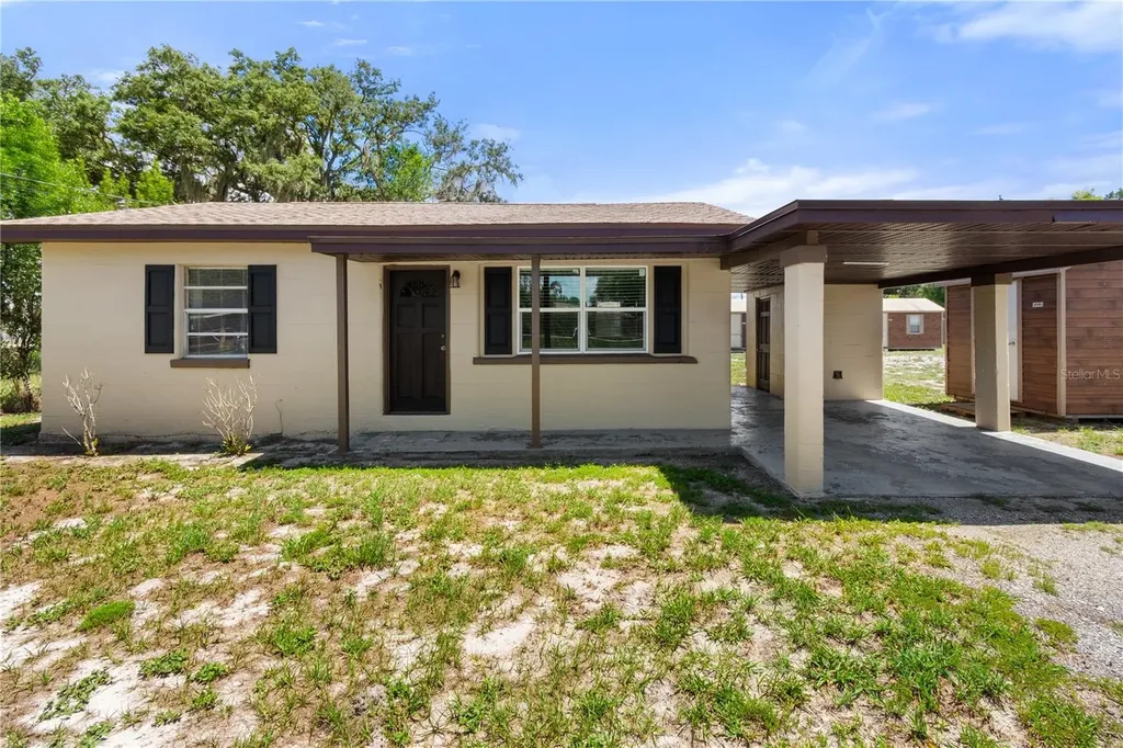 404 Armour Avenue Auburndale FL 33823