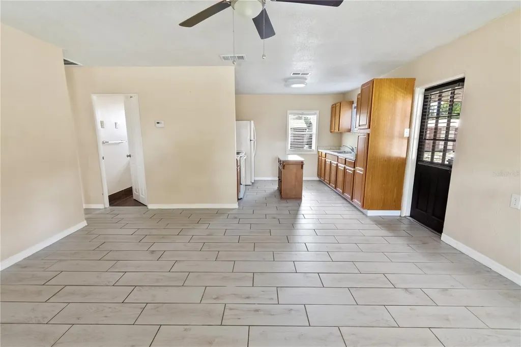 404 Armour Avenue Auburndale FL 33823