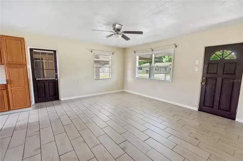 404 Armour Avenue Auburndale FL 33823