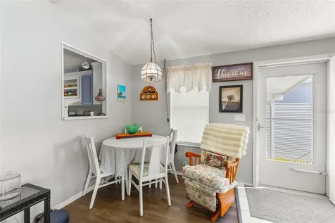 556 Mount Oak Avenue NE St Petersburg FL 33702