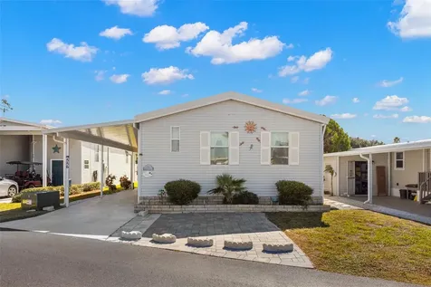 556 Mount Oak Avenue NE St Petersburg FL 33702