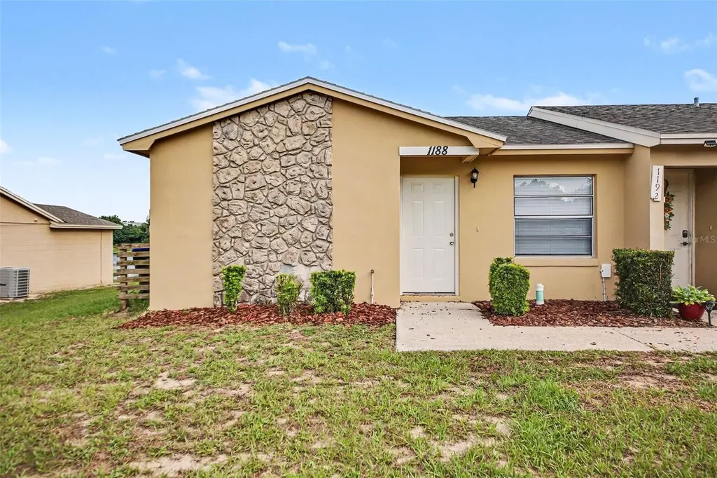 1188 Woodman Way Orlando FL 32818