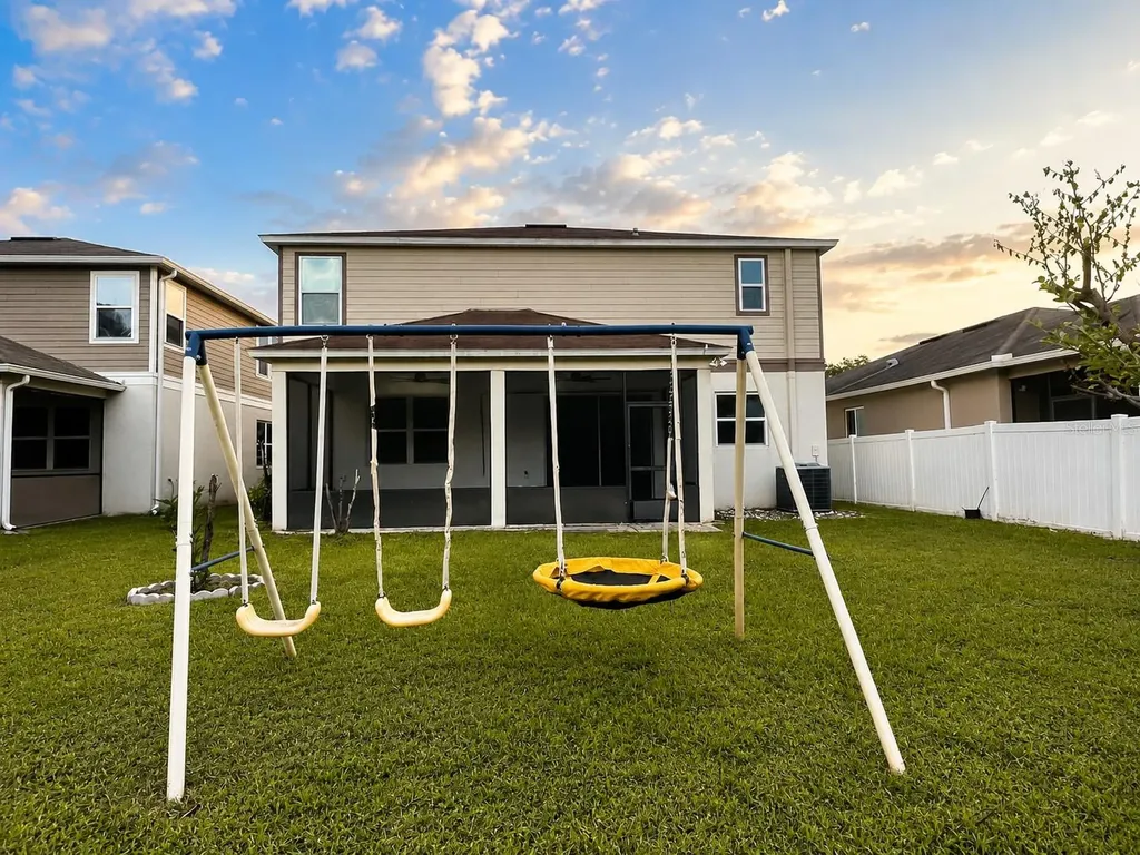 9126 Freedom Hill Drive Seffner FL 33584
