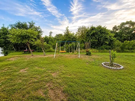 9126 Freedom Hill Drive Seffner FL 33584