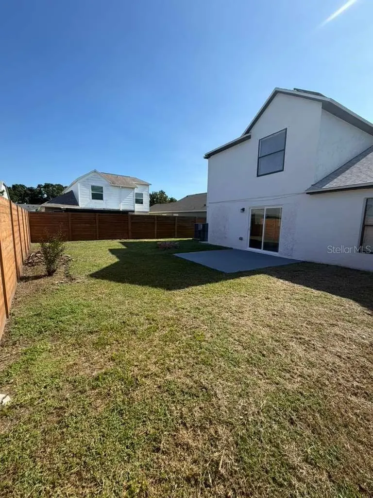 2333 Meadow Cove Boulevard Melbourne FL 32935