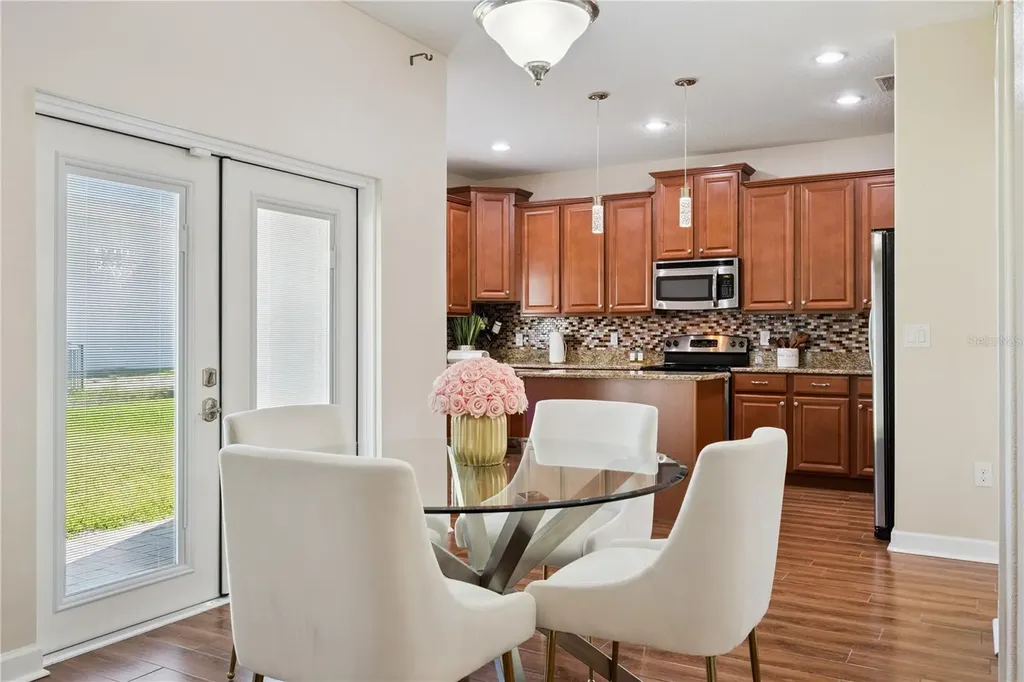 1454 Lake Side Avenue Davenport FL 33837