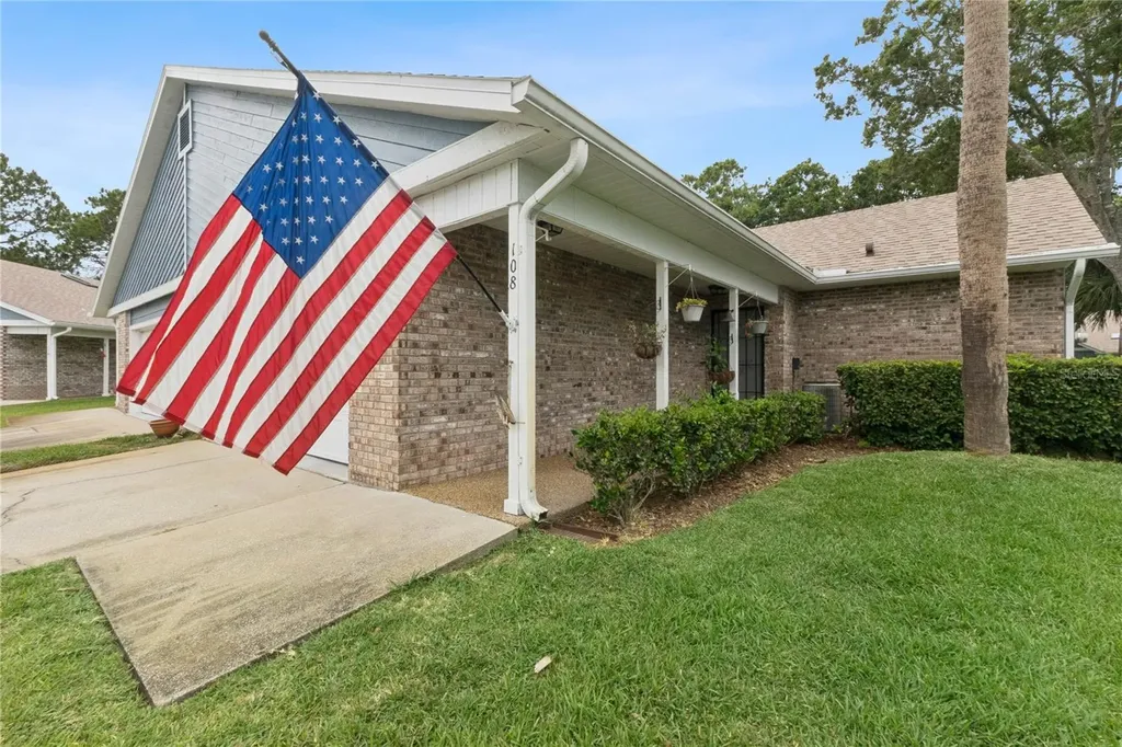 108 Duck Hawk Circle Daytona Beach FL 32119