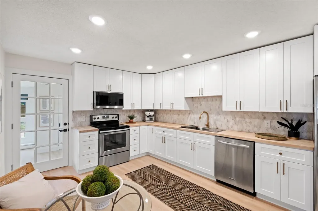 4200 58th Avenue N St Petersburg FL 33714
