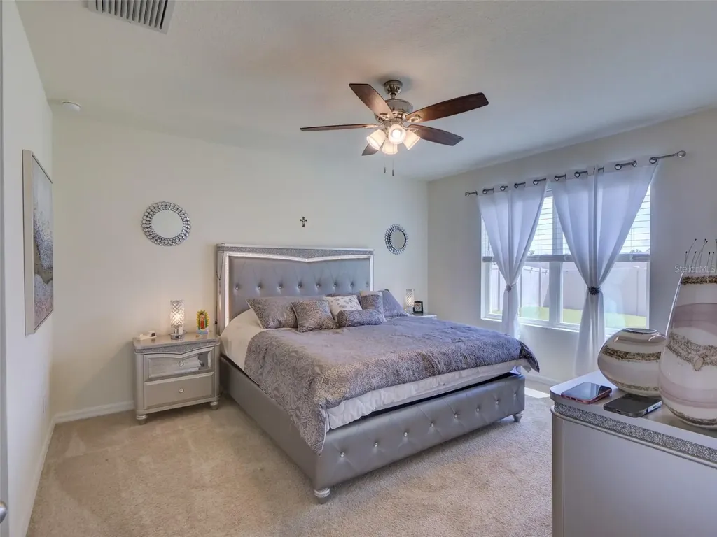 11244 Amber Ridge Drive Zellwood FL 32798