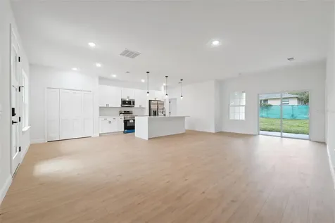 6067 SW 155th Street Road Ocala FL 34473