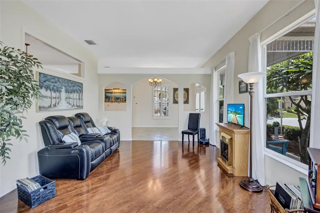 360 46th Court E Bradenton FL 34208