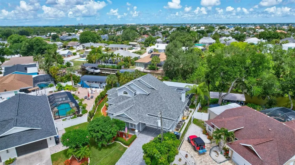 360 46th Court E Bradenton FL 34208