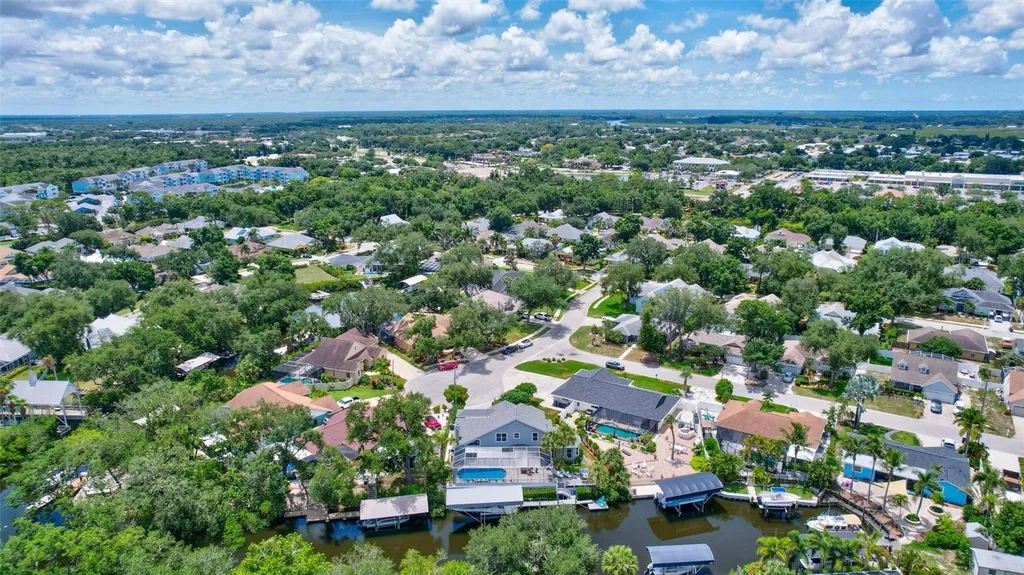 360 46th Court E Bradenton FL 34208