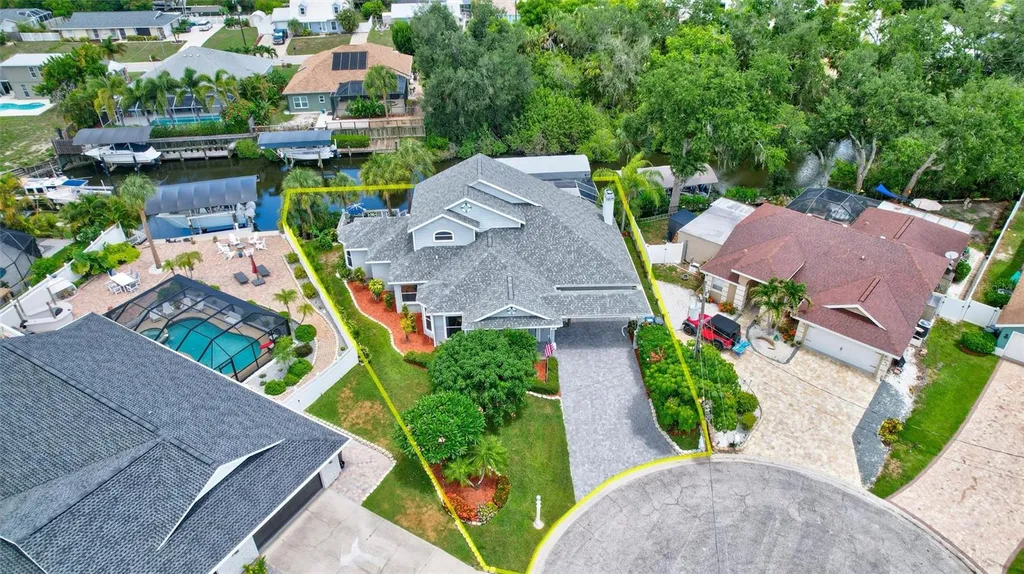 360 46th Court E Bradenton FL 34208