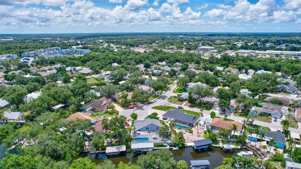 360 46th Court E Bradenton FL 34208