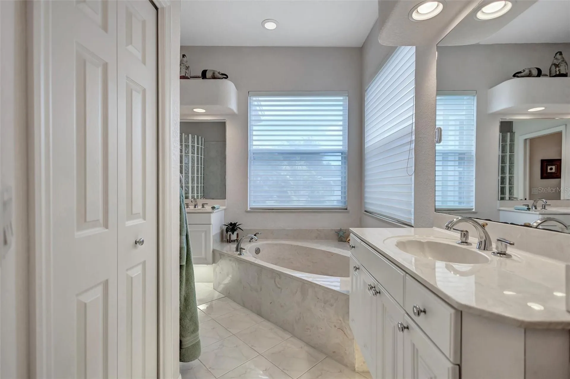360 46th Court E Bradenton FL 34208