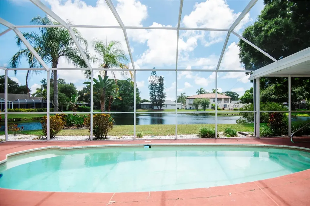 8390 Meadow Brook Drive E Seminole FL 33777