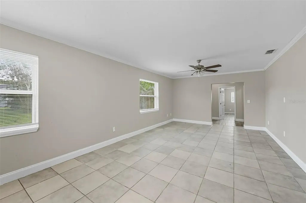 28042 Lois Drive Tavares FL 32778